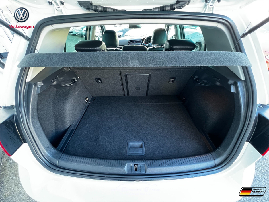 2016 Volkswagen Golf - image 30