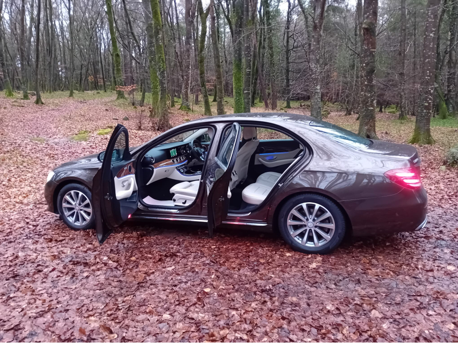 2017 Mercedes-Benz E Class - image 9