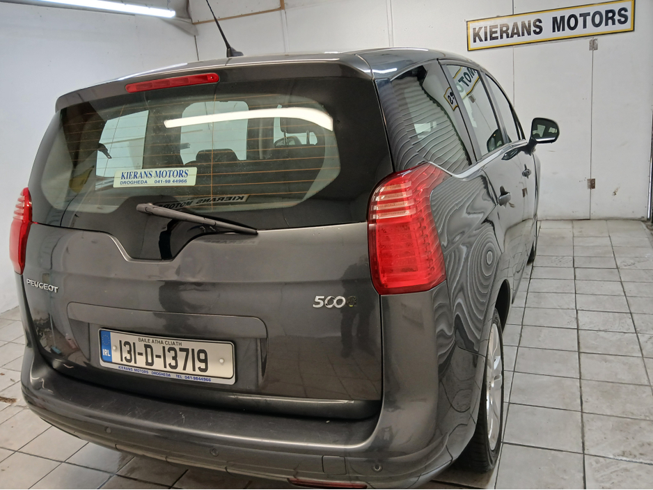 2013 Peugeot 5008 - image 11