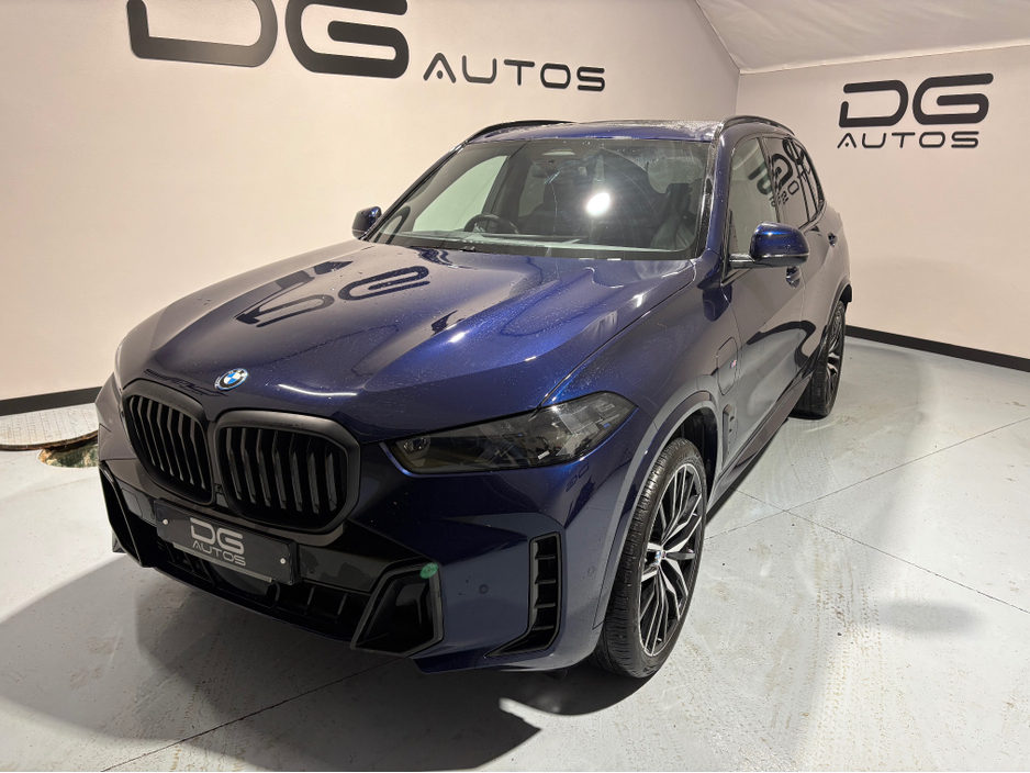2025 BMW X5 50E M SPORT AUTO -  MASSIVE SPEC €97,950