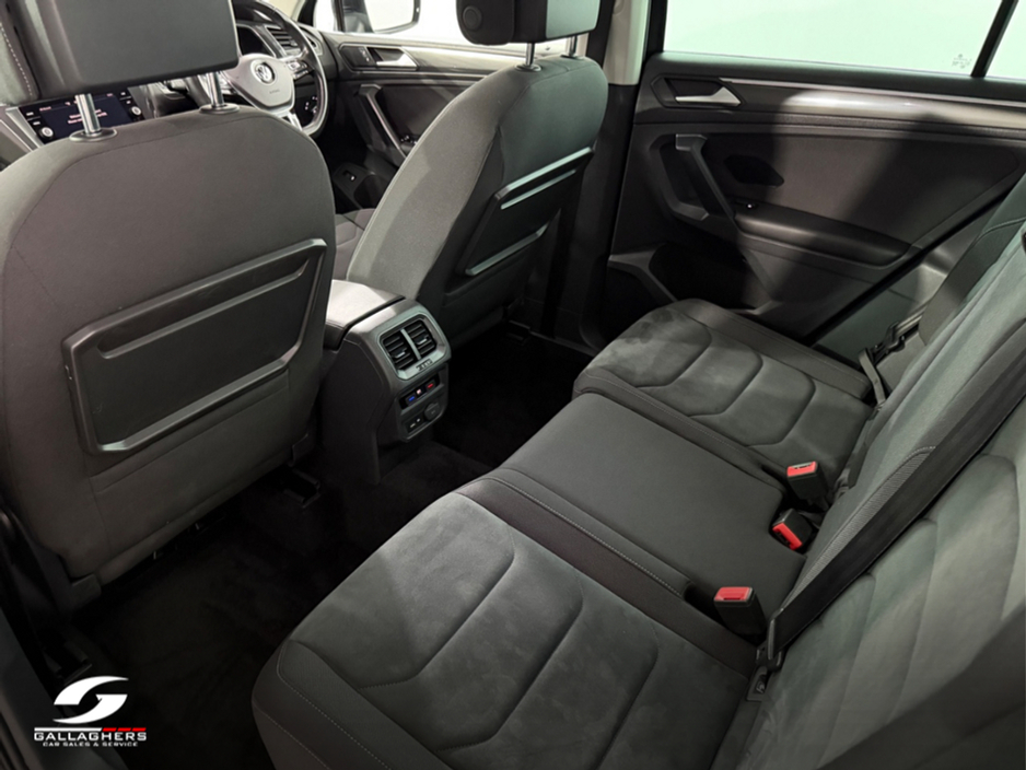 2019 Volkswagen Tiguan - image 17
