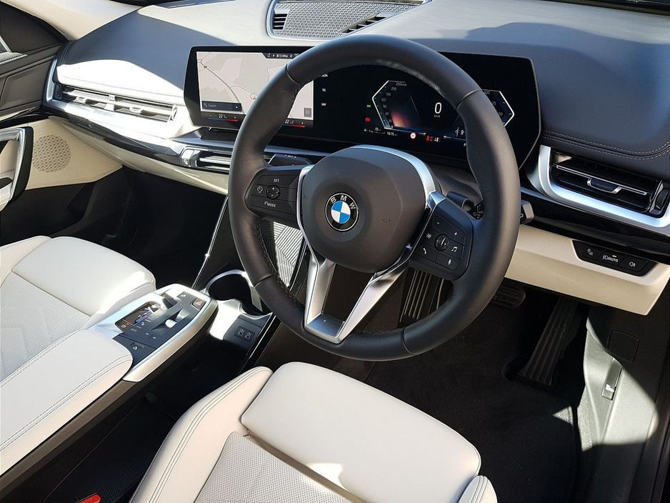 2026 BMW X1 - image 6