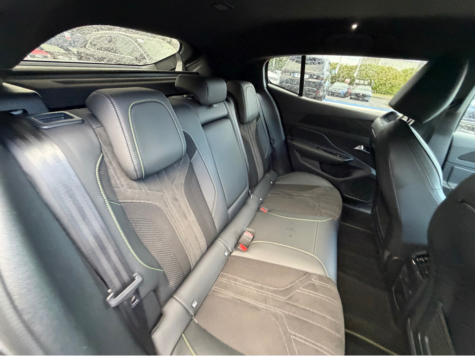 2024 Peugeot 408 - image 28