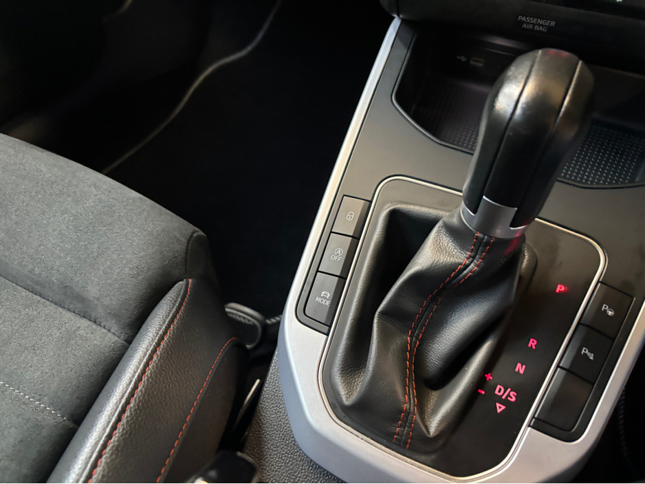 2023 SEAT Arona - image 17