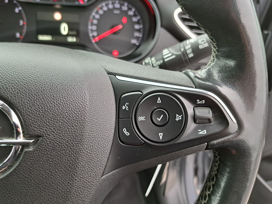 2022 Opel Crossland - image 22