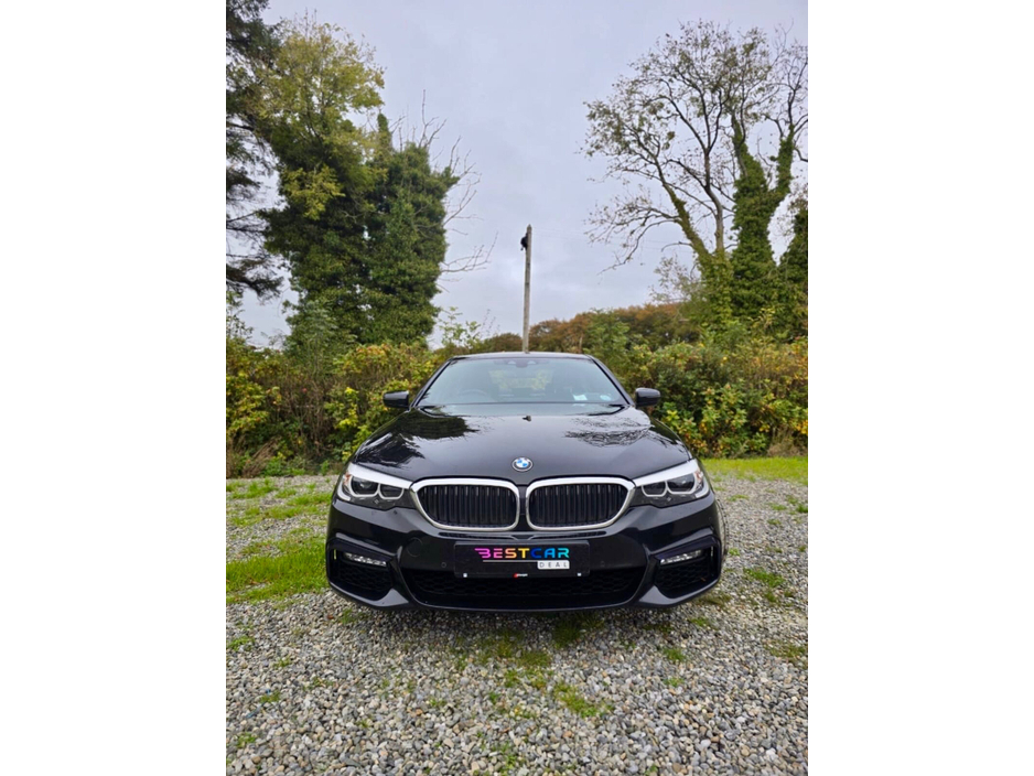 2018 BMW 5 Series - image 2