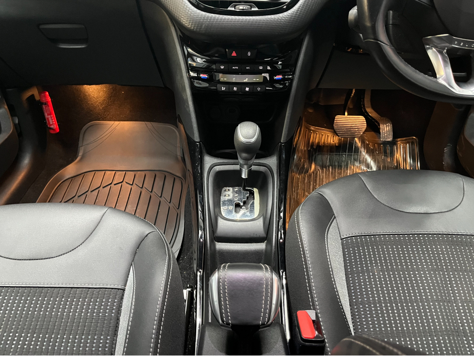 2017 Peugeot 2008 - image 16