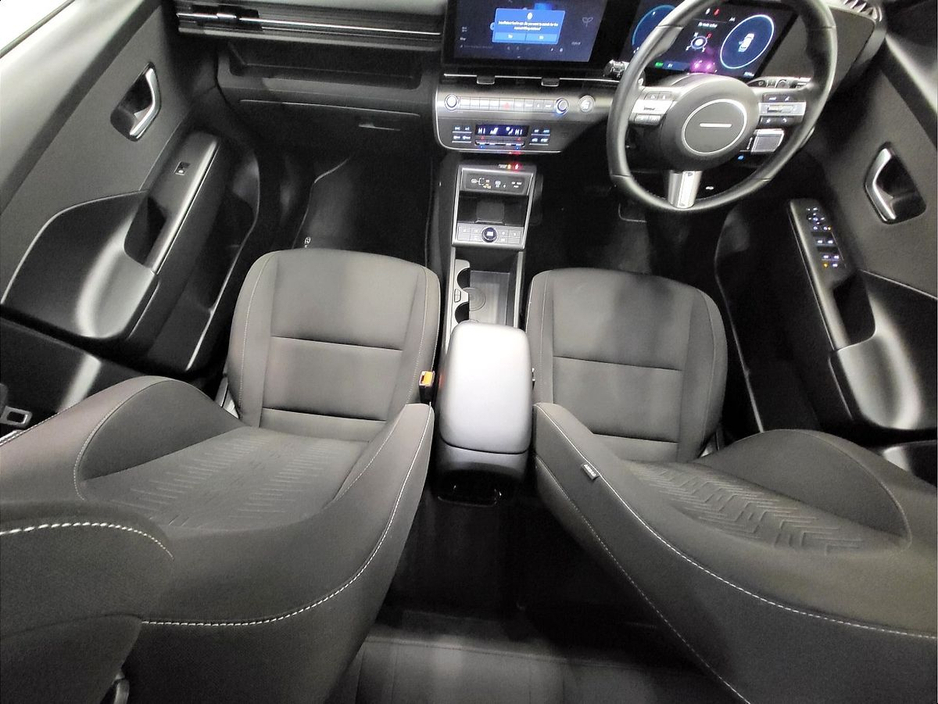 2024 Hyundai Kona 1.6 HYBRID Elegance Auto €120 per week €33,975