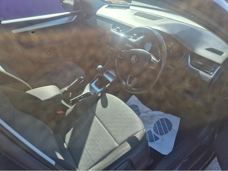 2017 Skoda Octavia - image 8