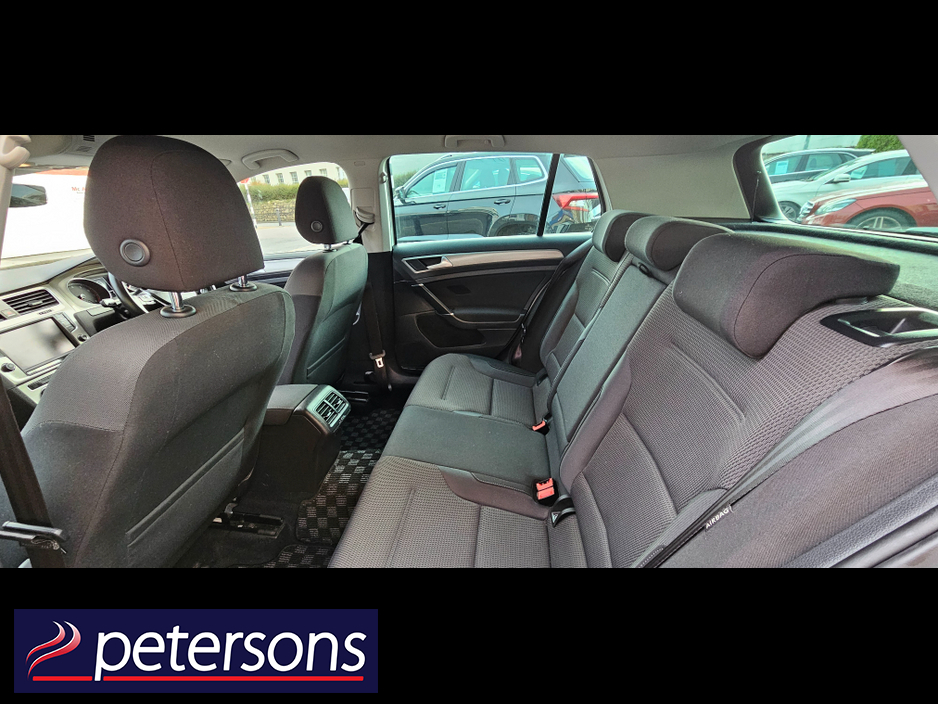 2017 Volkswagen Golf VOLKSWAGEN GOLF 1.2 PETROL AUTOMATIC - LOW MILEAGE €17,950