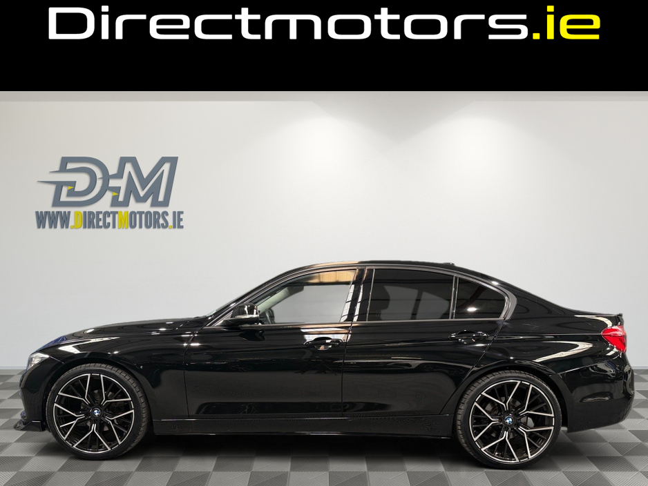 2017 BMW 3 Series - image 10