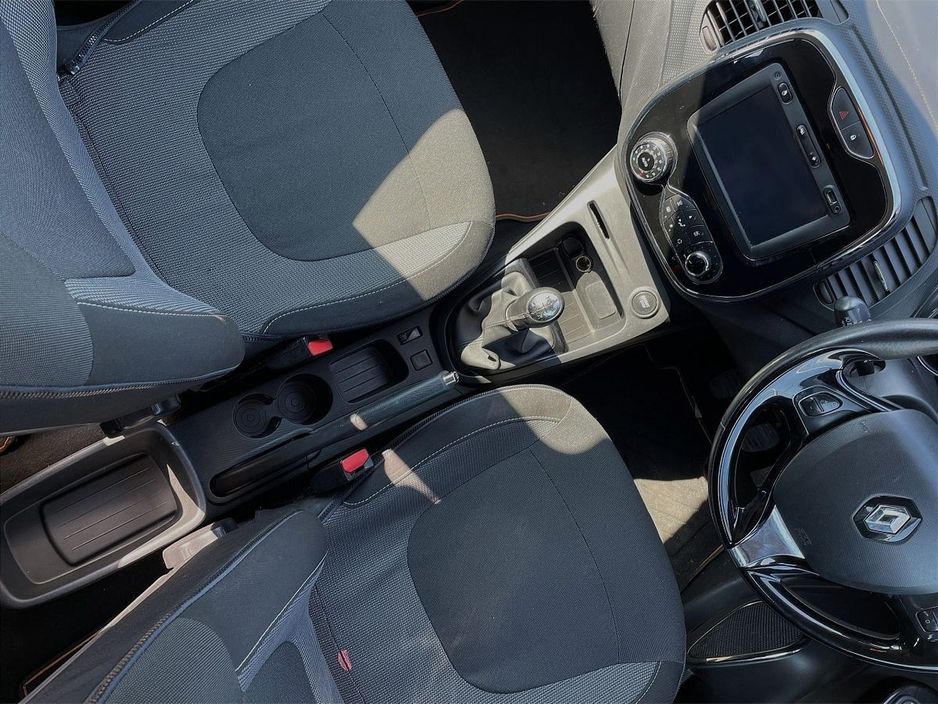 2014 Renault Captur dCi 90 S&S INTENSE €5,950