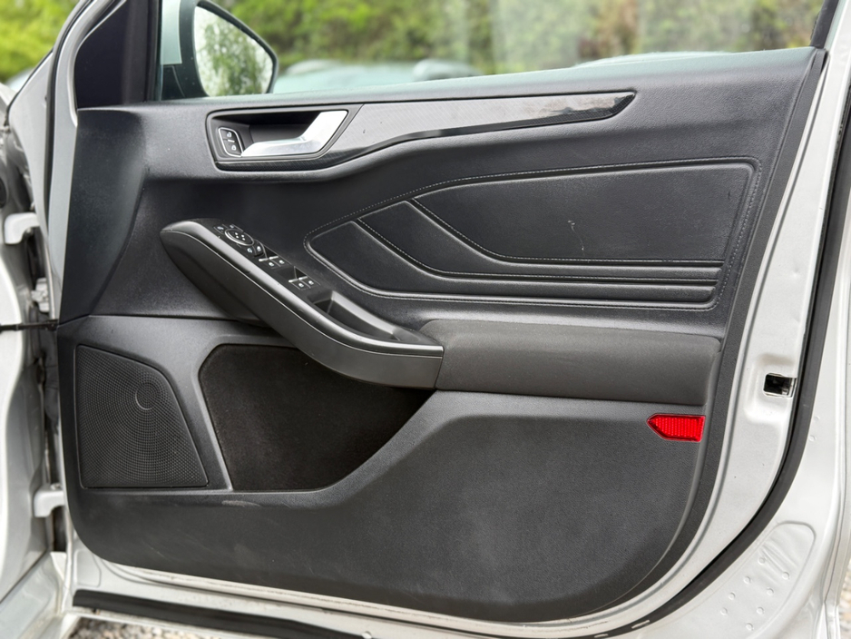 2021 Ford Focus - image 16