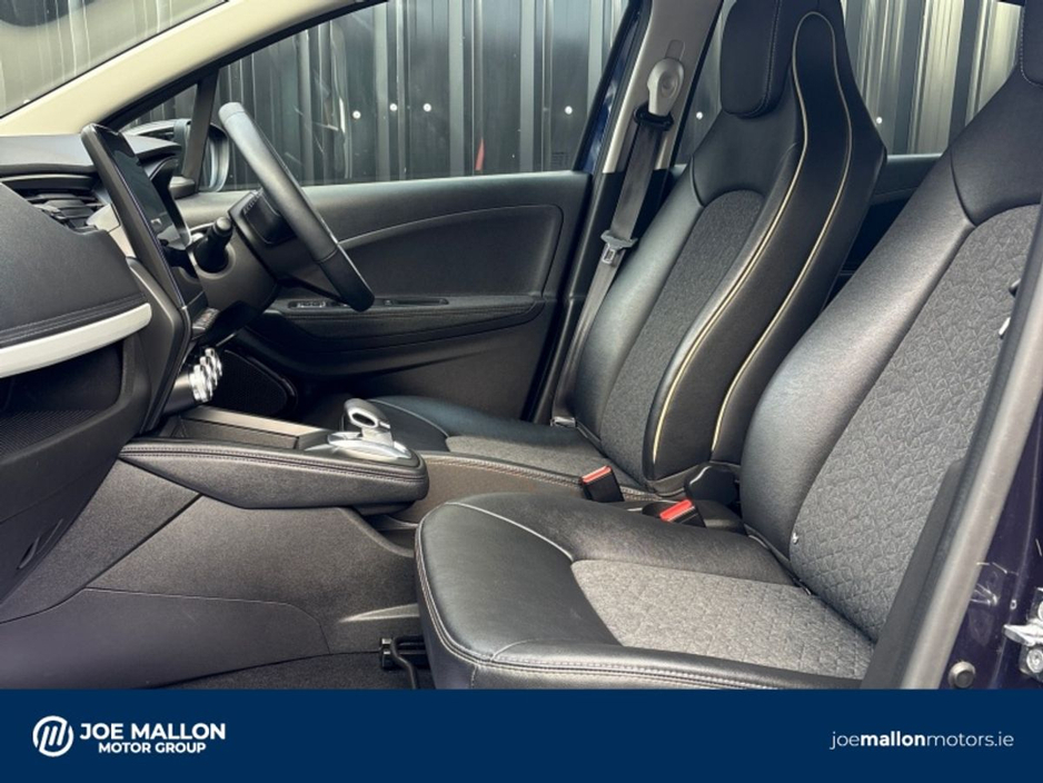 2023 Renault Zoe - image 8