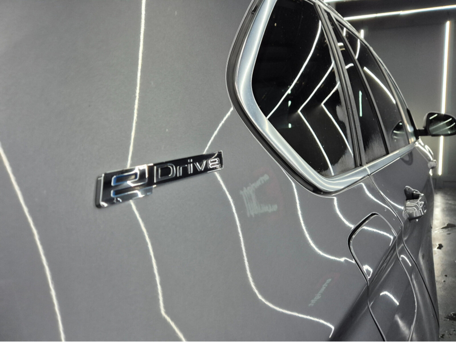 2017 BMW X5 - image 14