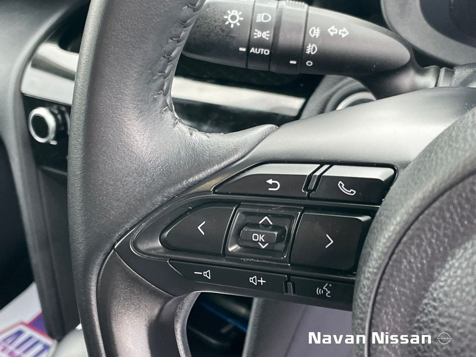 2024 Toyota Yaris Cross 1.5 Hybrid Luna