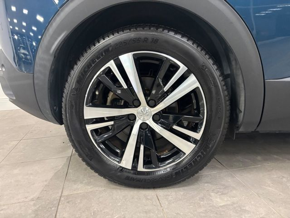 2021 Peugeot 3008 HYBRID2 PHEV 300bhp GT €24,495