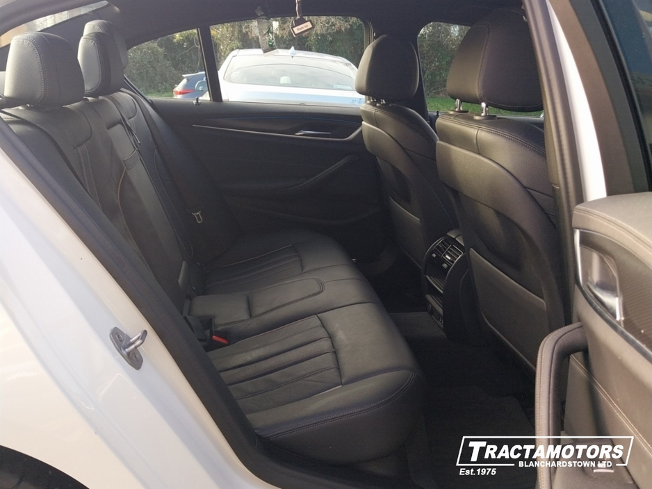 2023 BMW 5 Series - image 21