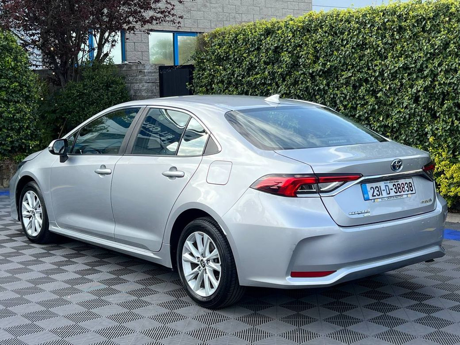 2023 Toyota Corolla - image 5