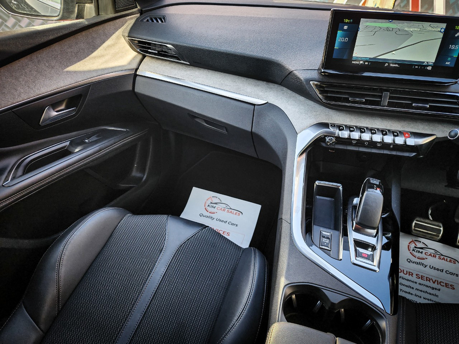 2023 Peugeot 3008 - image 19