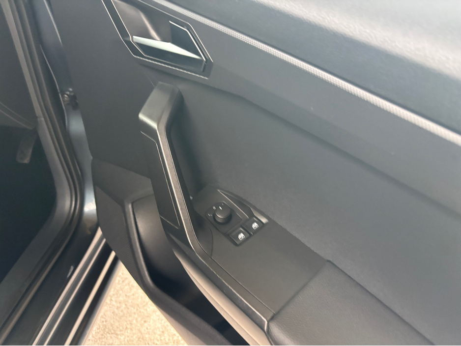 2024 SEAT Ibiza - image 4