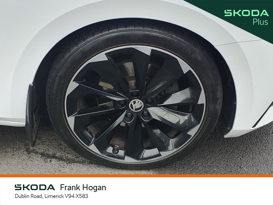 2024 Skoda Superb - image 9