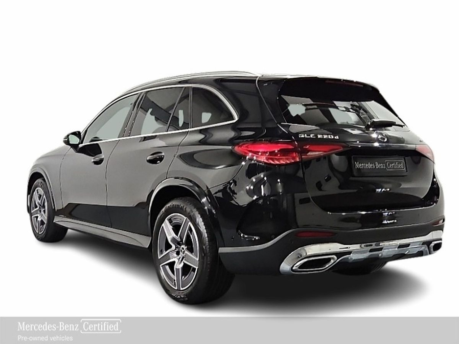 2024 Mercedes-Benz GLC Class - image 3