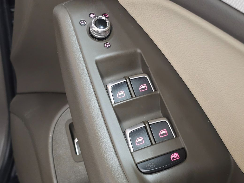 2016 Audi Q5 - image 18