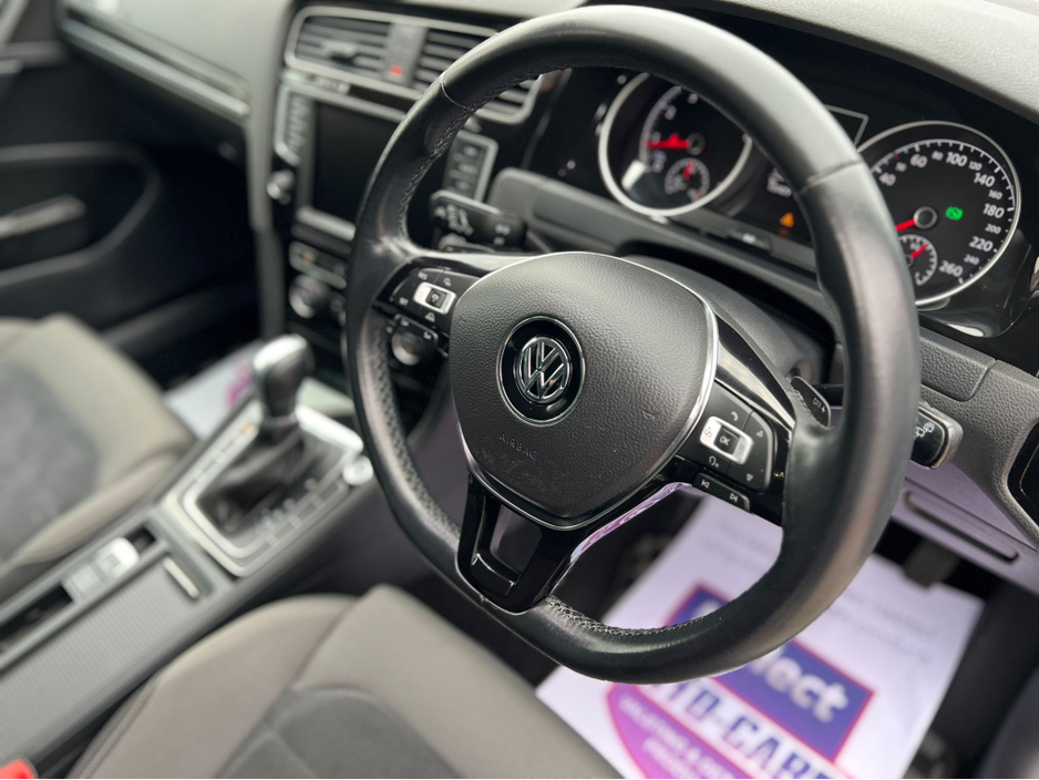 2017 Volkswagen Golf - image 10
