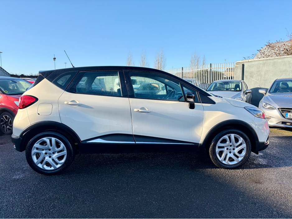 2017 Renault Captur INTENSE 1.5 DCI ** IRISH CAR ** 2 KEYS ** IMMACULATE EXAMPLE ** €9,995