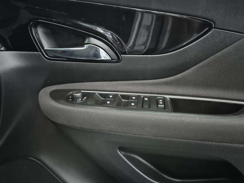 2017 Opel Mokka - image 13