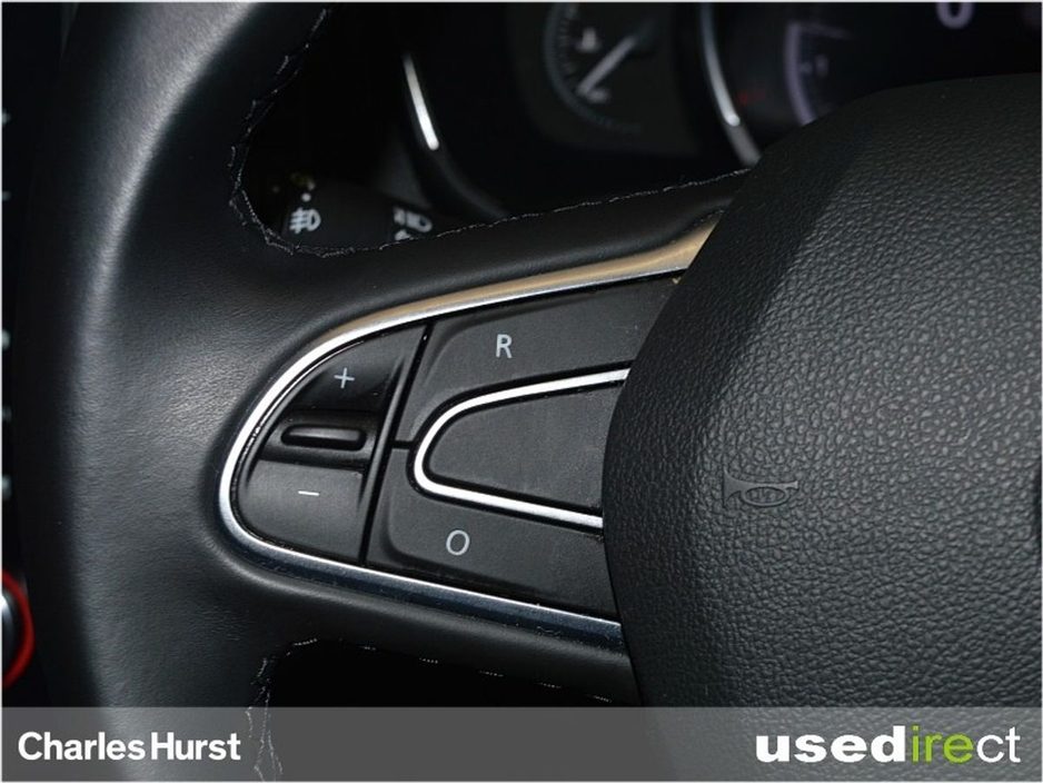 2020 Renault Megane 1.3 TCe 140 GPF Signature €12,496