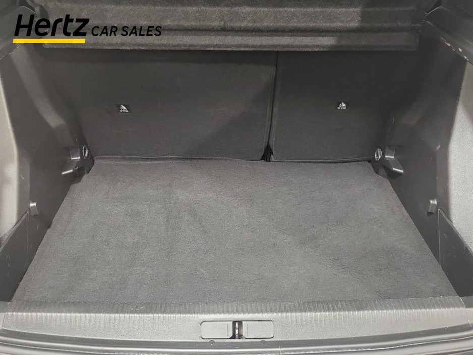 2023 Peugeot 2008 - image 17