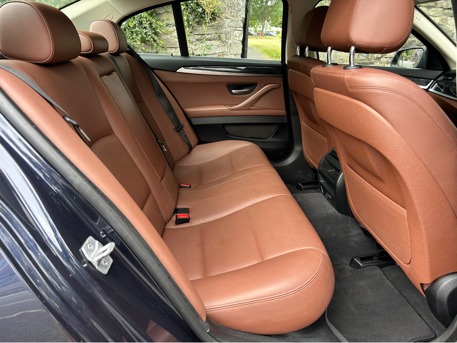 2014 BMW 5 Series - image 19