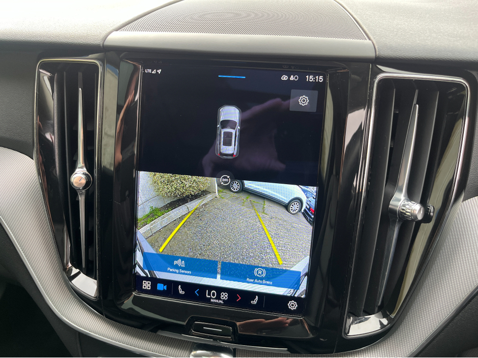 2023 Volvo XC60 - image 21