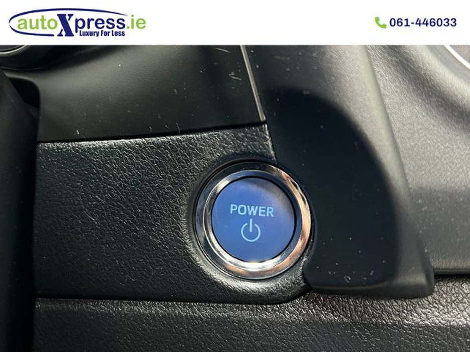 2016 Toyota Auris 1.8 Automatic, Hybrid, Reversing camera €12,895