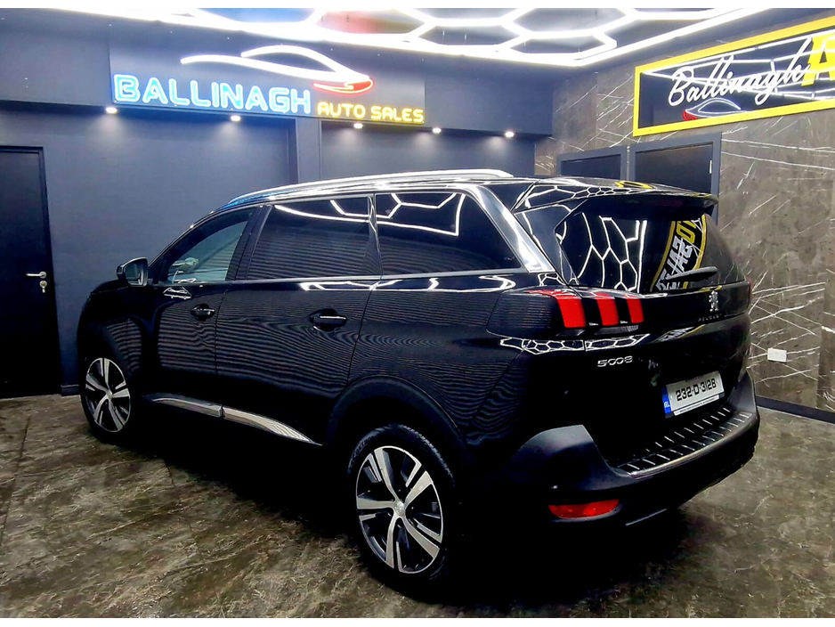 2023 Peugeot 5008 1.5 BlueHDi 130bhp Allure Auto €33,950