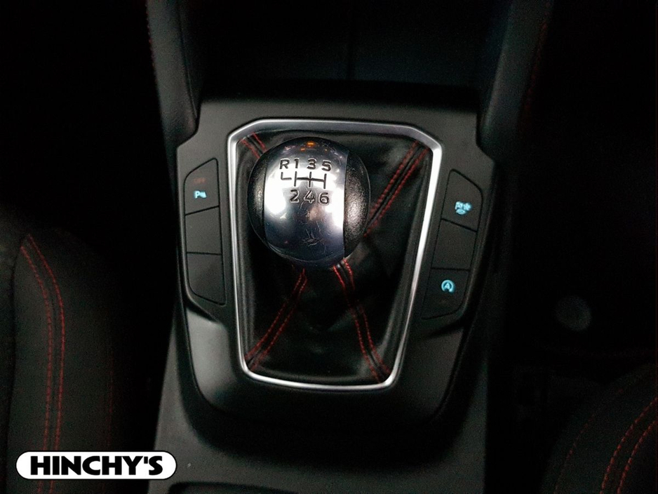 2022 Ford Kuga - image 11