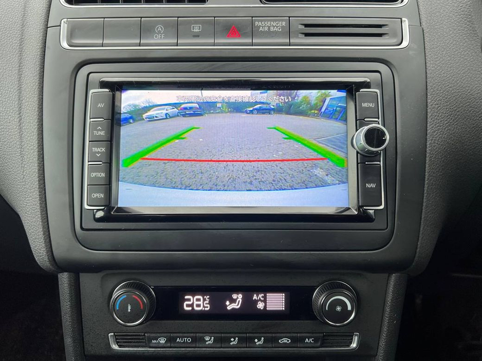 2017 Volkswagen Polo - image 7