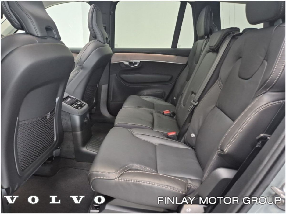 2026 Volvo XC90 - image 8