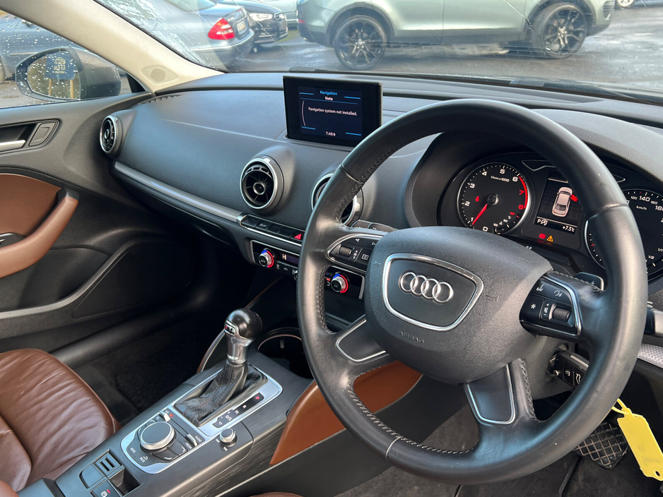 2015 Audi A3 1.4 TFSI S TRONIC €15,450