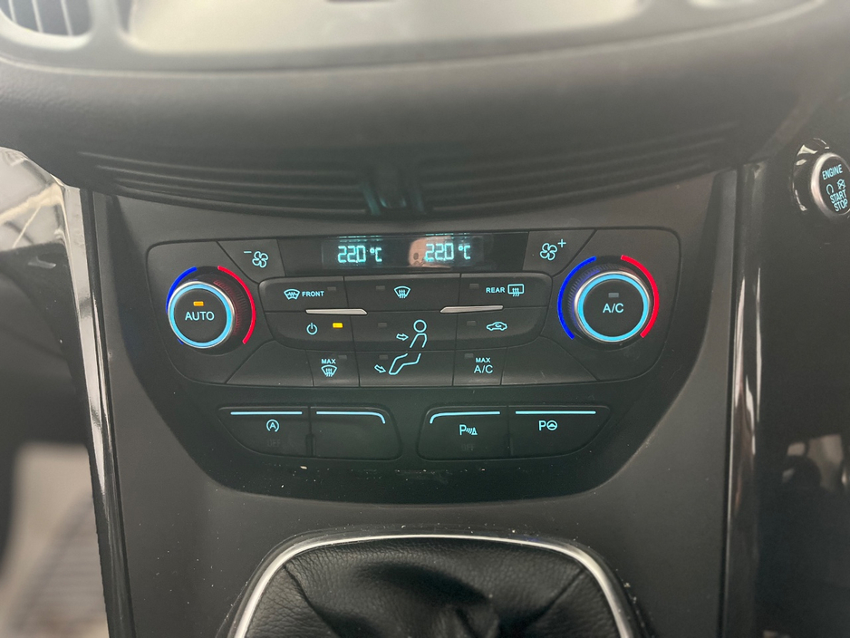 2018 Ford Kuga - image 19