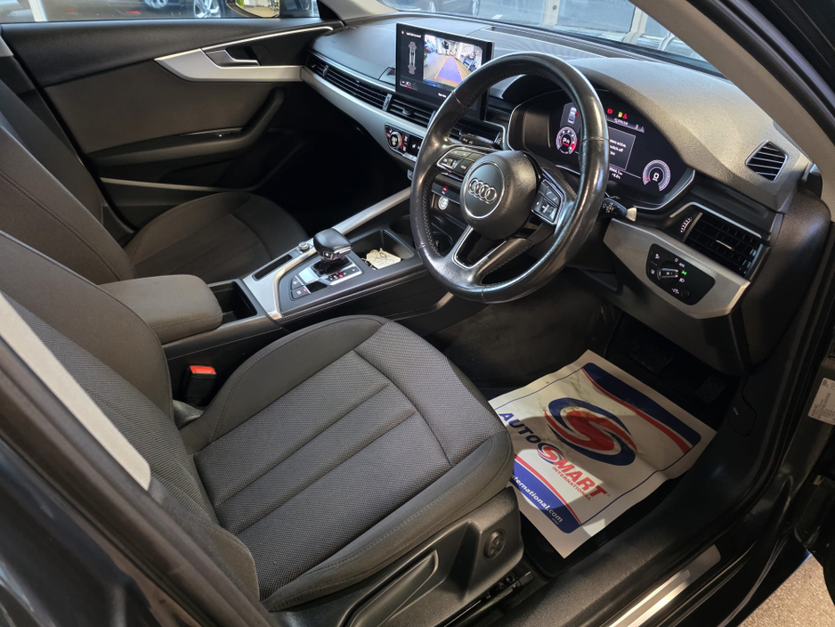 2020 Audi A4 - image 10