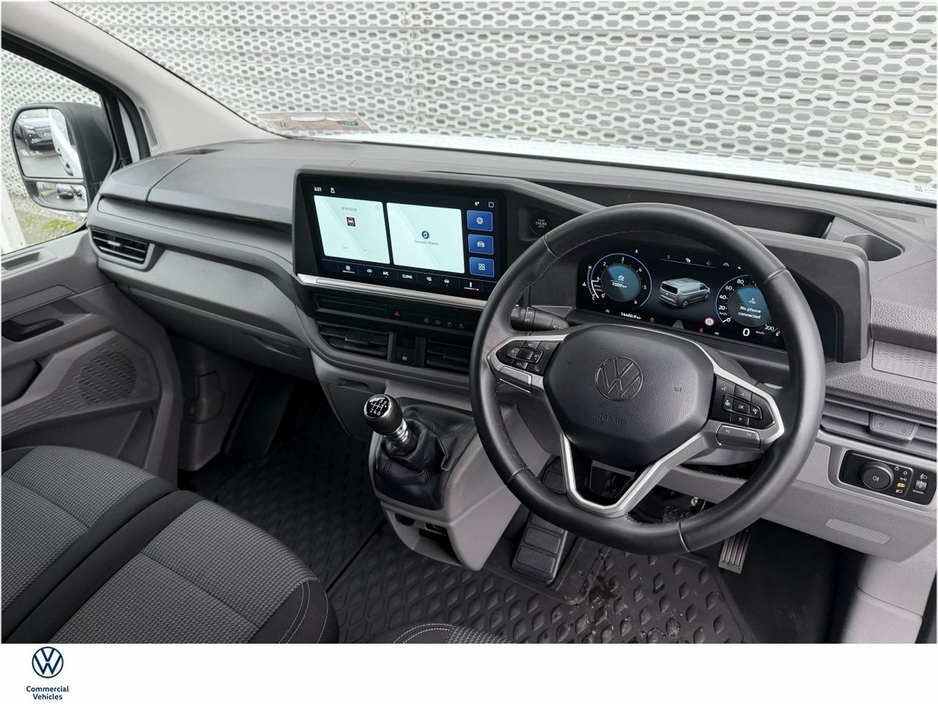 2025 Volkswagen Transporter - image 14