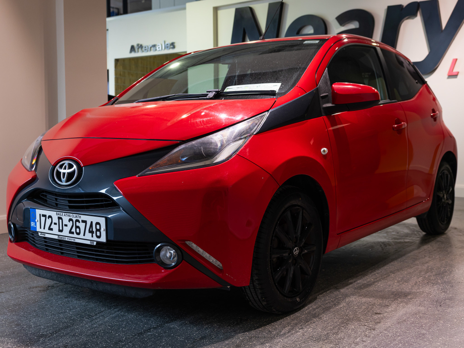 2017 Toyota Aygo - image 3