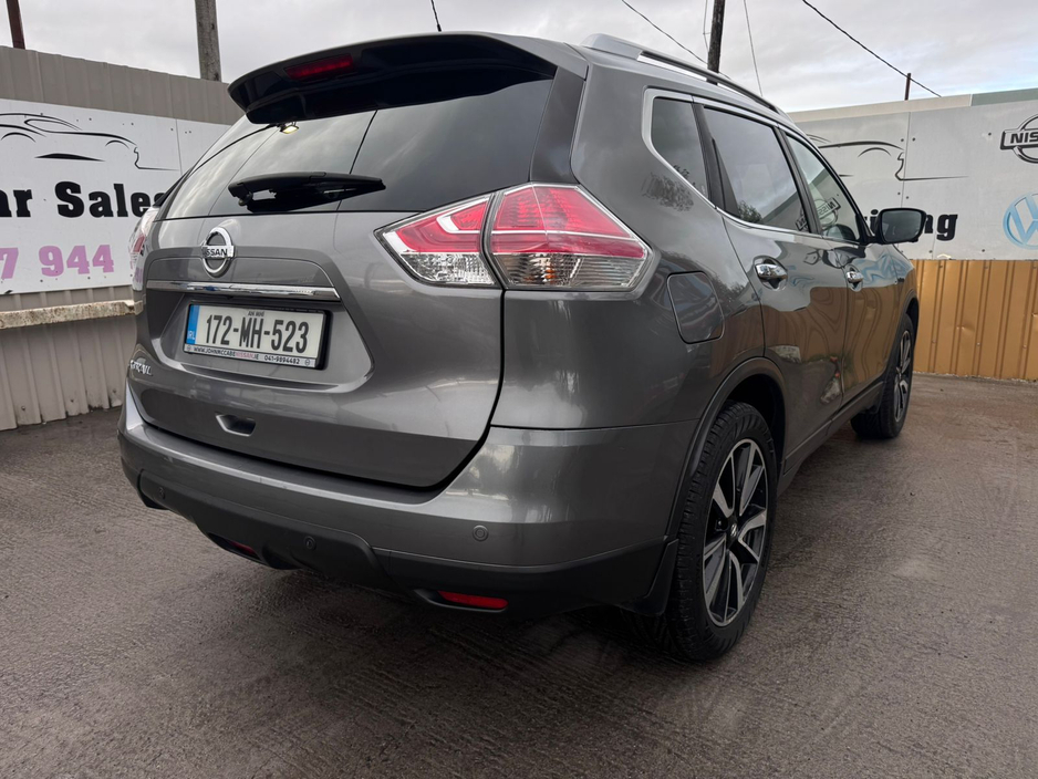 2017 Nissan X-Trail - image 13