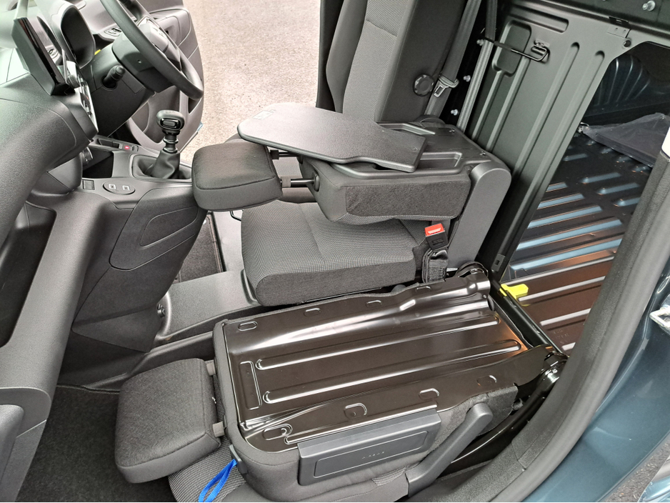 2026 Opel Combo KOMFORT L1H1 1.5TD 100BHP **LED HEADLIGHTS** €21,098