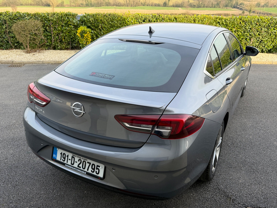 2019 Opel Insignia - image 21