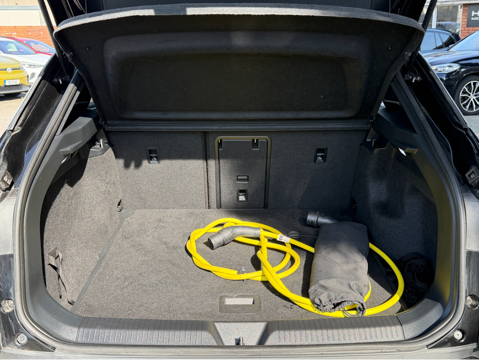 2023 Volkswagen ID.4 - image 21