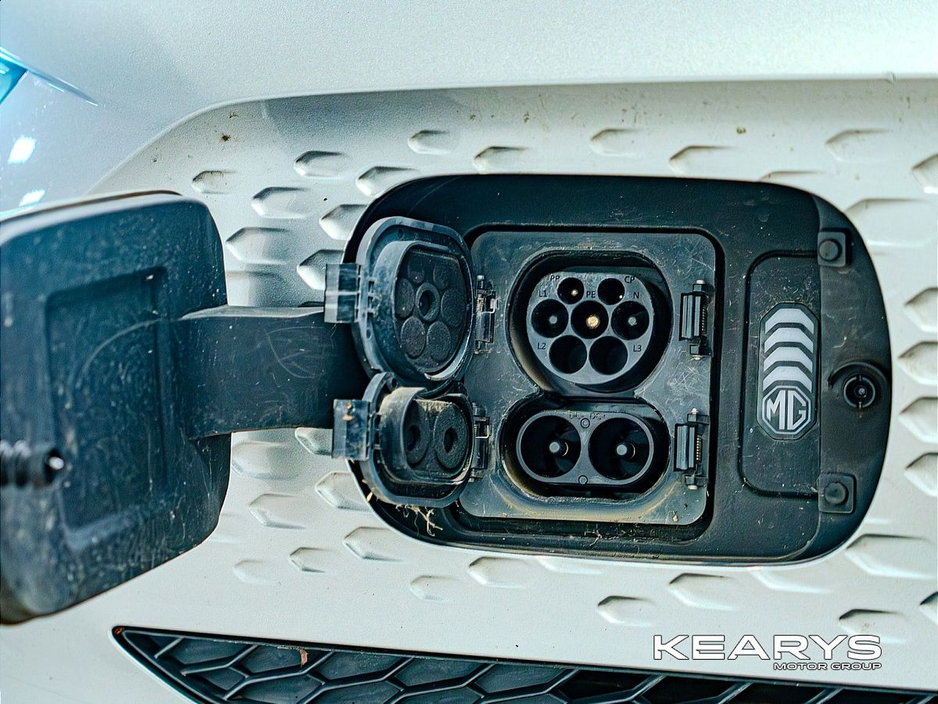 2022 MG ZS - image 29